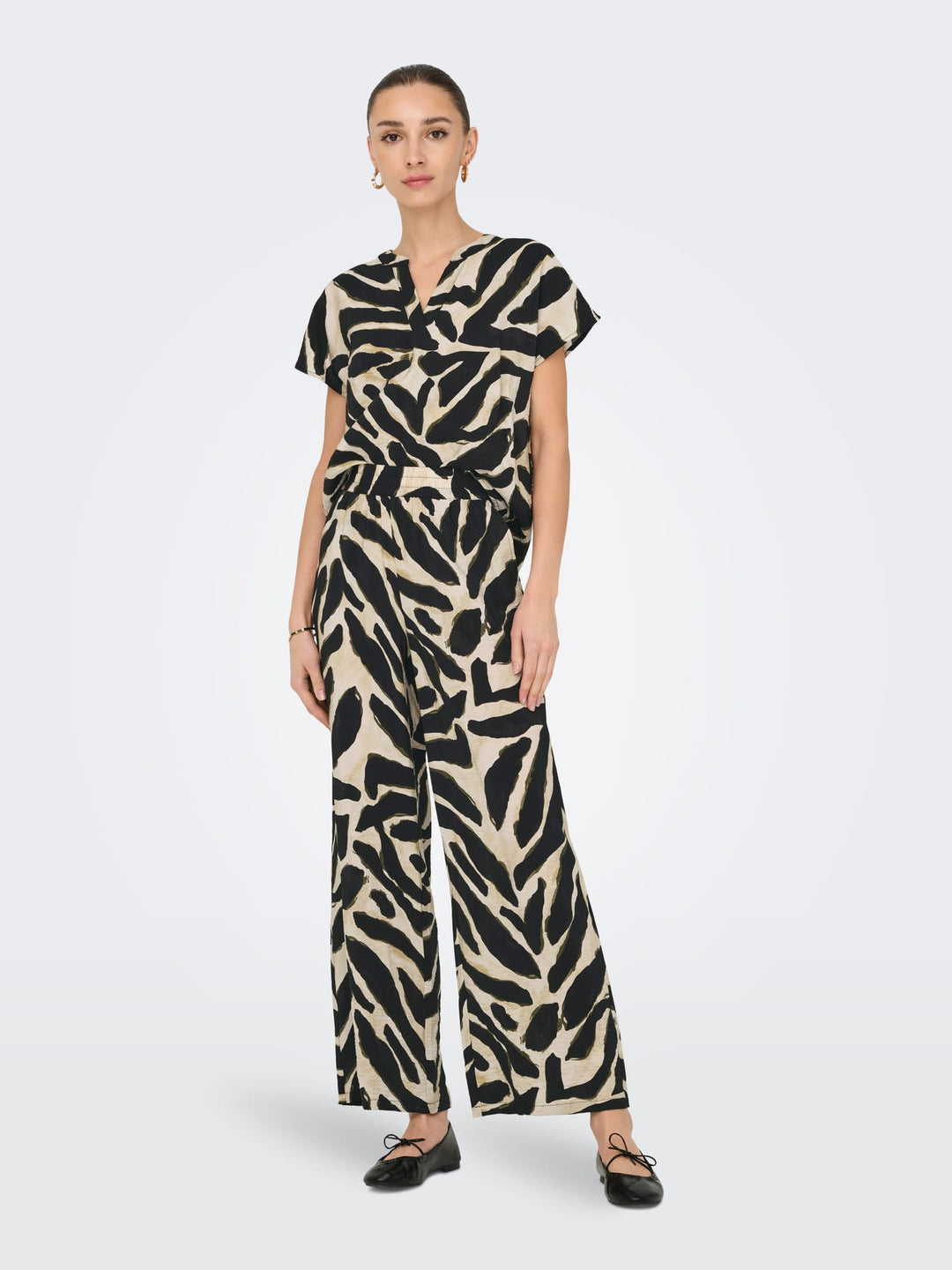 Jacqueline de Yong 15354007 jasmine lange broek dames - Zwart Dessin