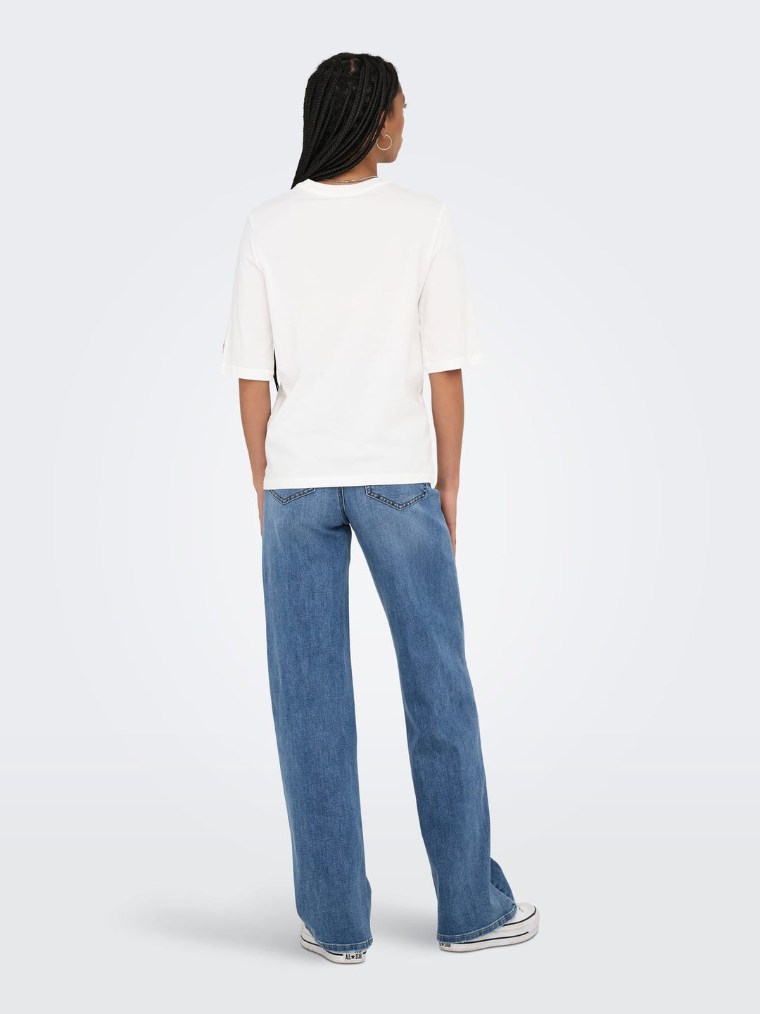 Only phoebe t-shirt off-white – dames