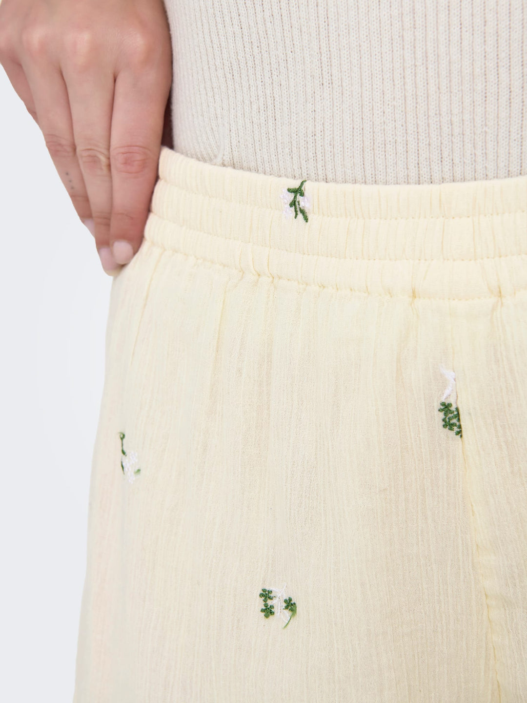 Jacqueline de Yong alba short ecru dessin – dames