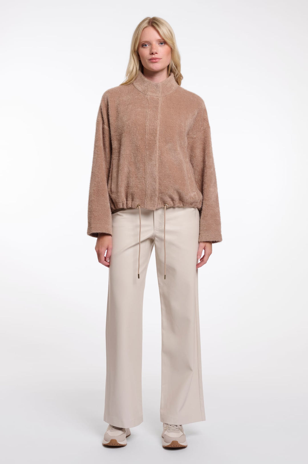 Rino & Pelle Levin.7002621 jack dames bruin dessin