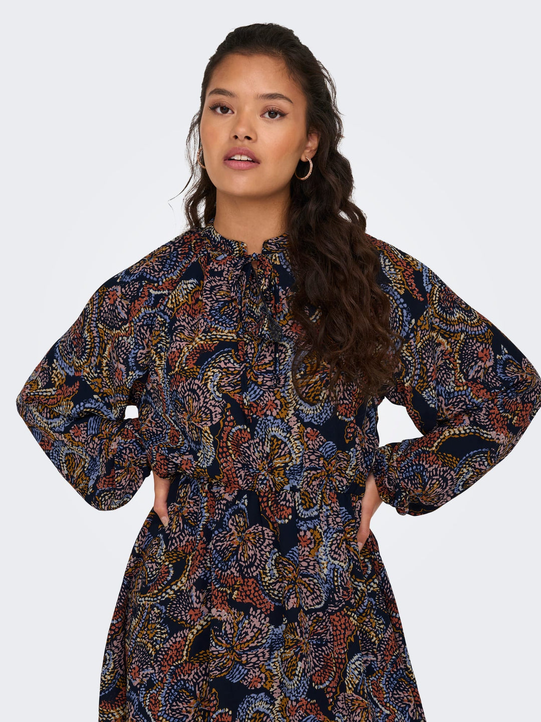 Jacqueline de Yong JDYCANA L/S SHORT DRESS – damesjurk - Blauw Dessin