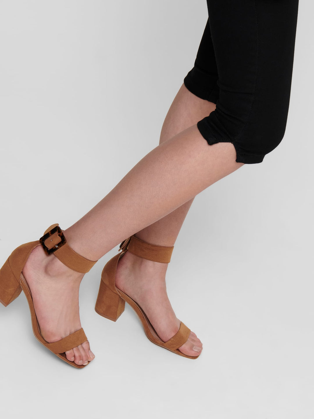 Jacqueline de Yong 15200799 Nikki capri denim – dames - Zwart