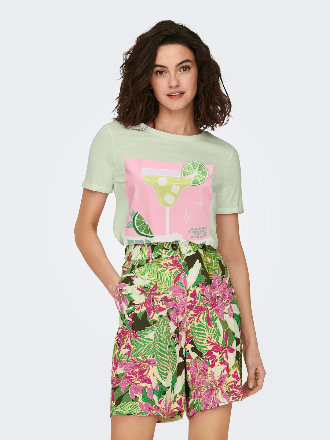 Only ONLKITA S/S Drinks Top mint – dames t-shirt