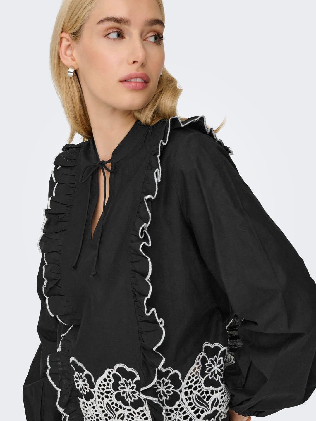 Jacqueline de Yong 15372241 blouse zwart – dames