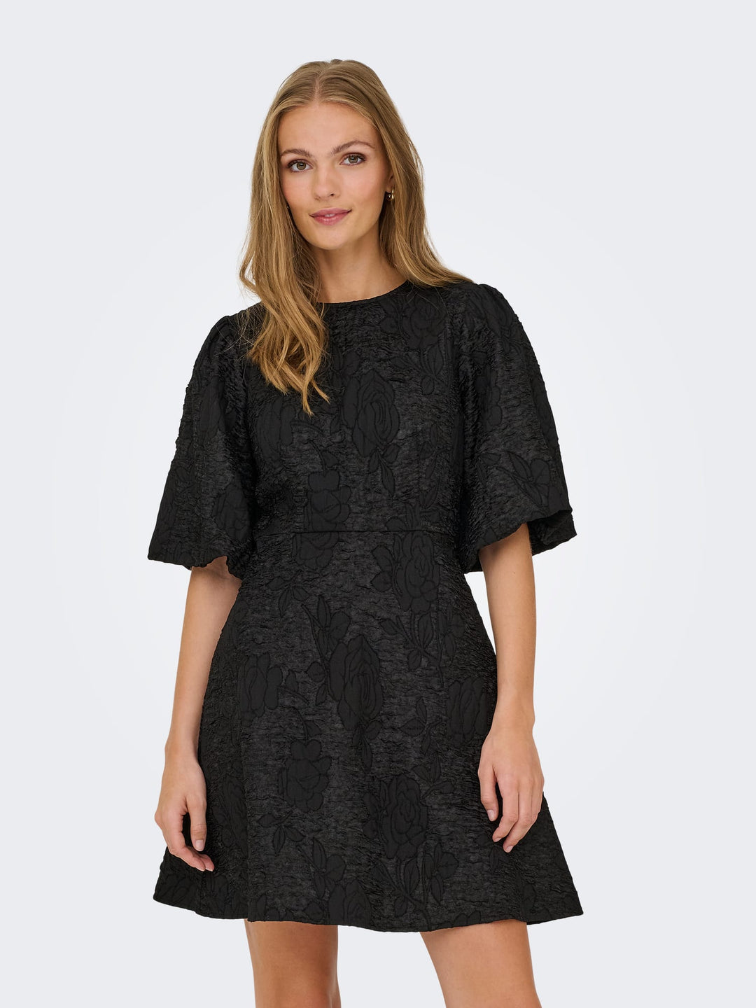 Jacqueline de Yong JDYDORA S/S BOW DRESS zwart – dames jurk