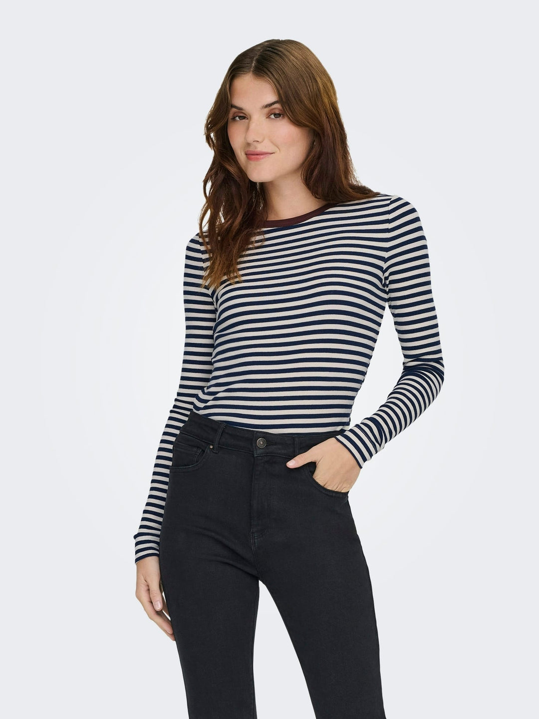 Only elene t-shirt l/m dames blauw dessin – casual top