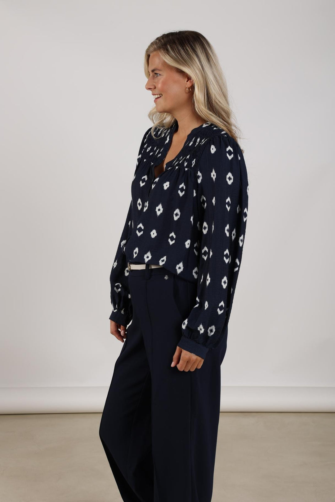Nukus Philou blouse blauw dessin – dames