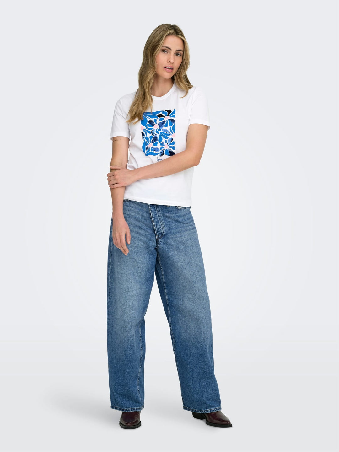Only ONLKITA REG S/S PRINT TOP NOOS – dames t-shirt - Off-white