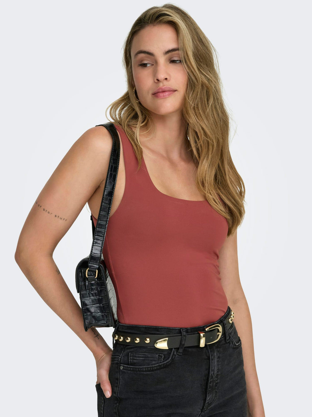 15278090 Lea - Steenrood