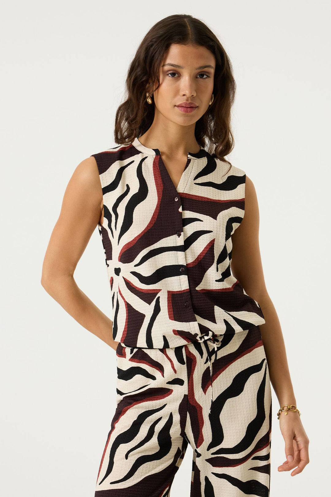 Garcia woman top ecru dessin – dames