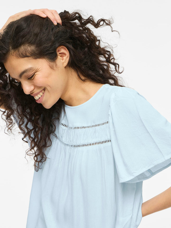 Vila VICODY S/S TAPE TOP lichtblauw – dames blouse