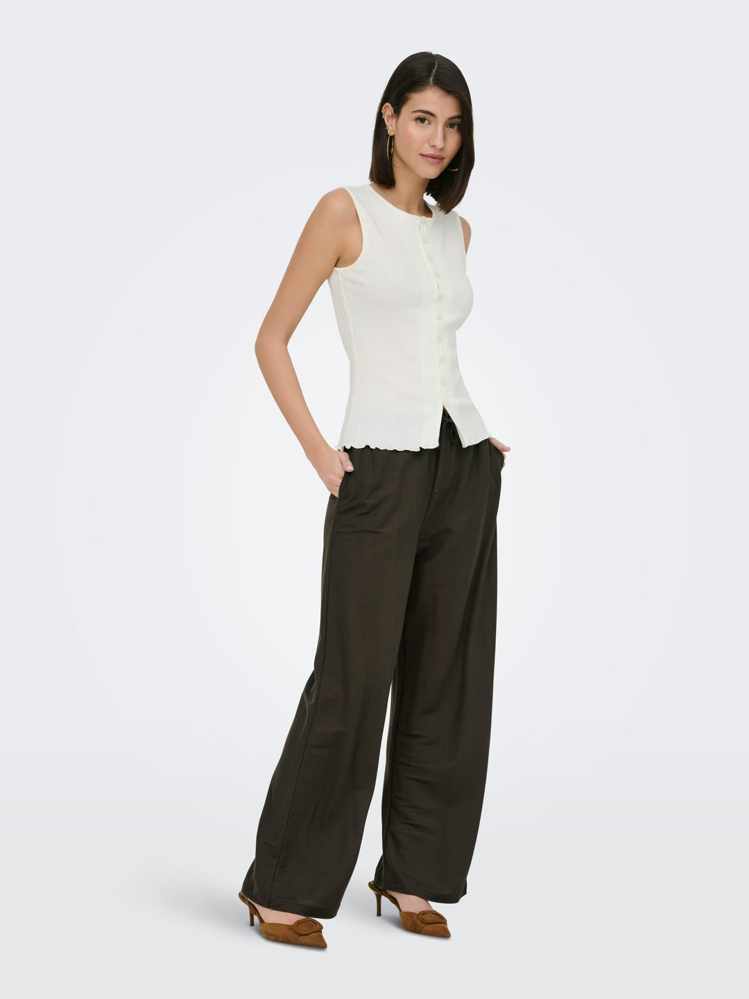 Jacqueline de Yong 15374331 leslie lange broek bruin - L32