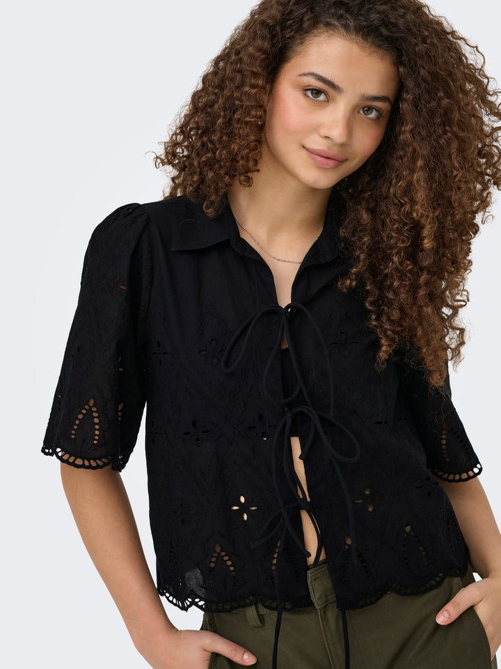 Only ONLFRANI S/S EMB BOW TOP zwart – dames top