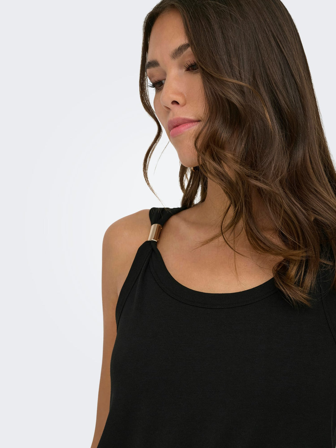 Jacqueline de Yong JDYUFFA S/L Top Zwart – dames