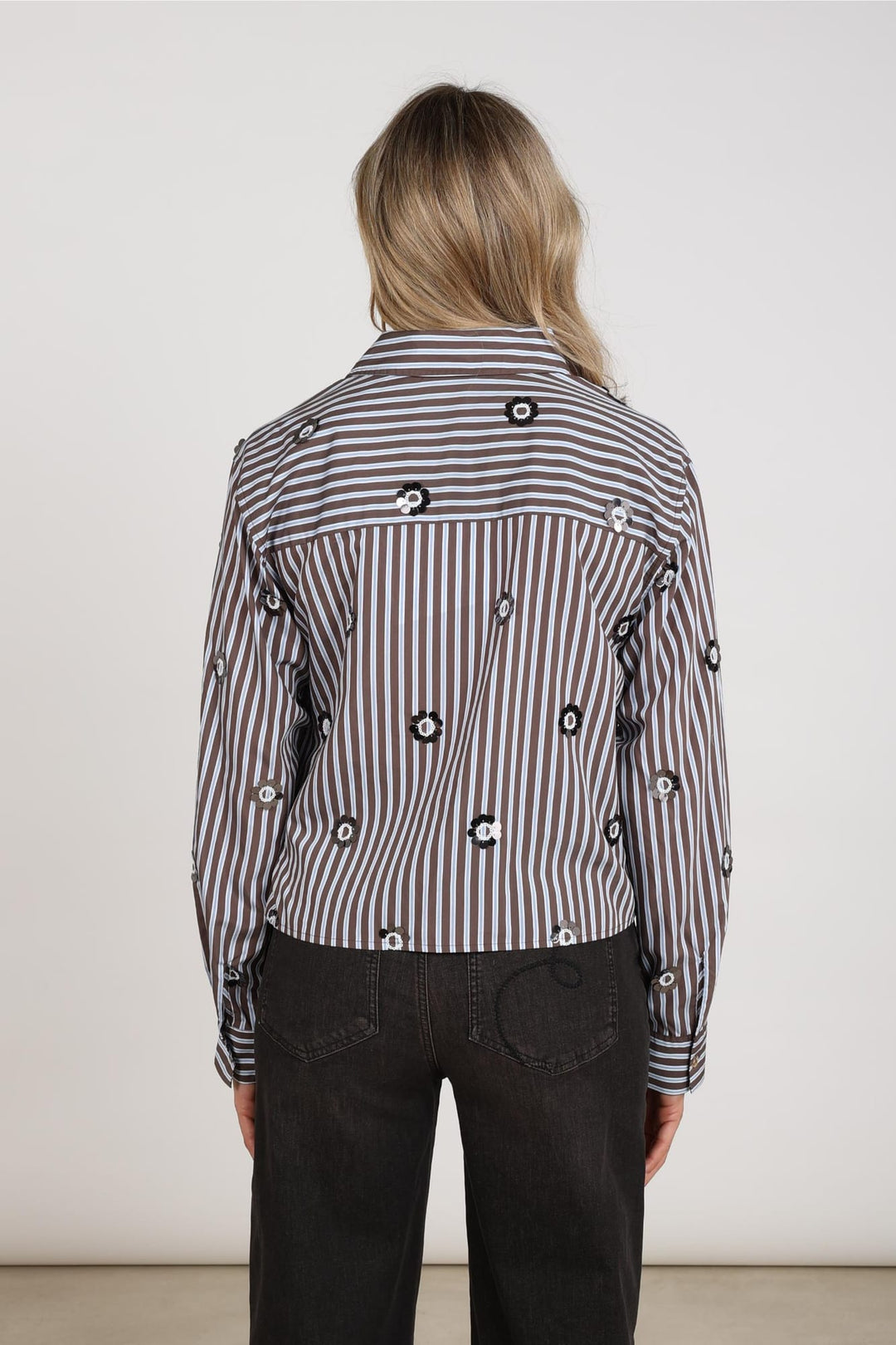 Nukus NKF02139 Amy blouse l/m bruin dessin