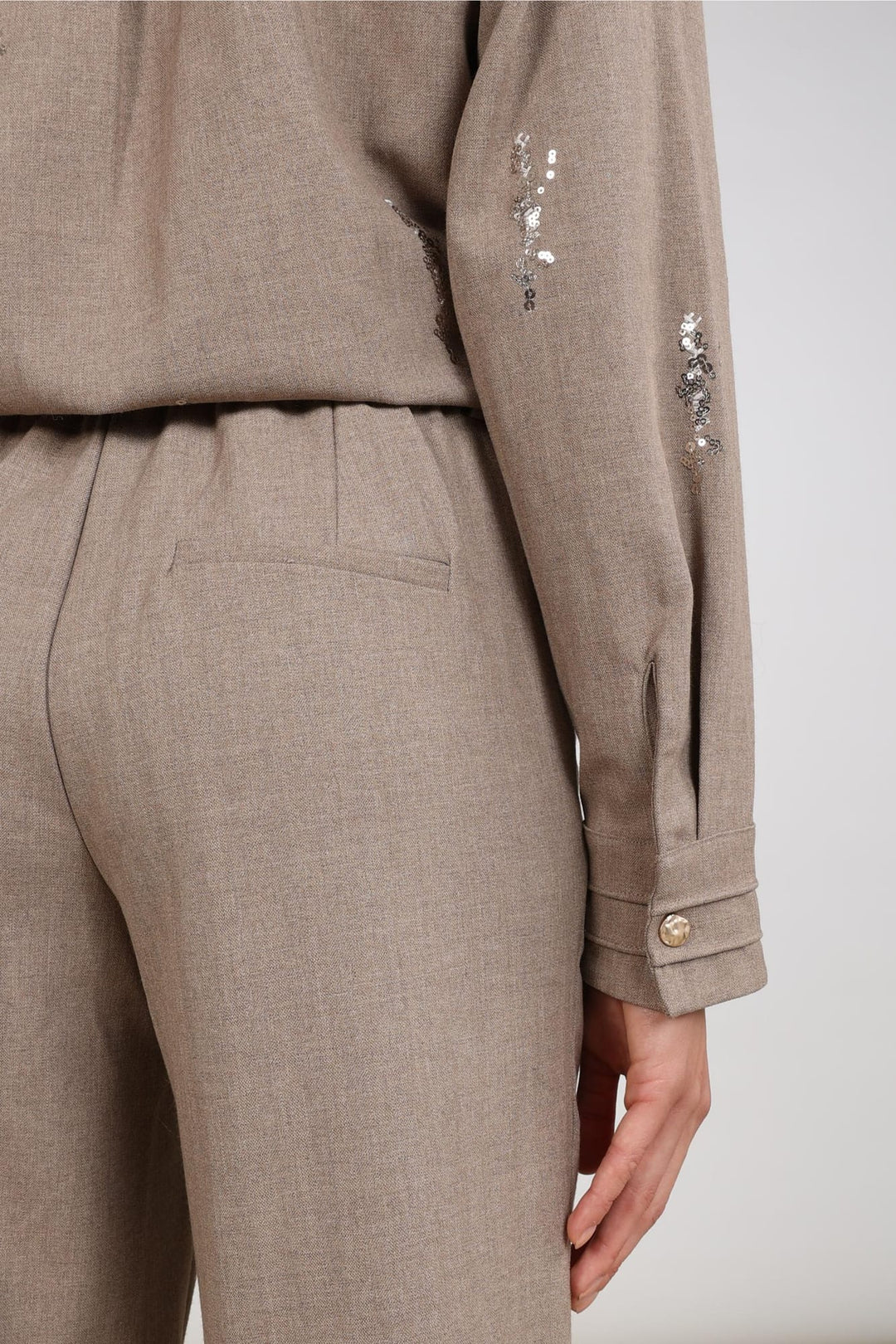 Nukus NKF09077 Jill lange broek dames taupe