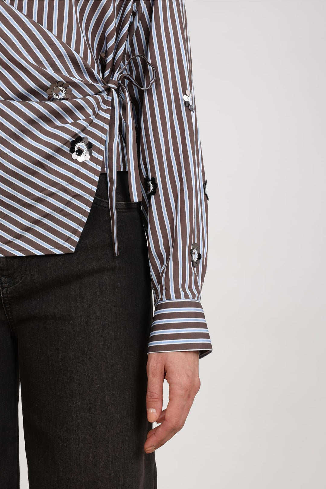 Nukus NKF02139 Amy blouse l/m bruin dessin