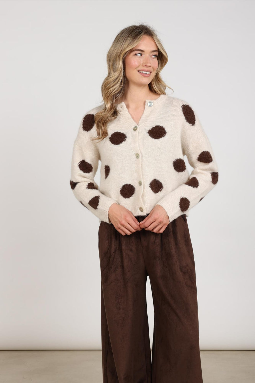 Nukus NKF05031 laure vest gebreid dames ecru dessin