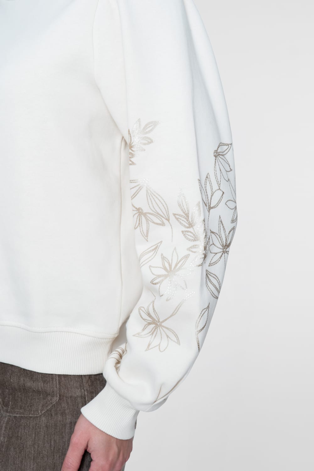 Geisha 62530-60 beige sweater dames – trendy en comfortabel