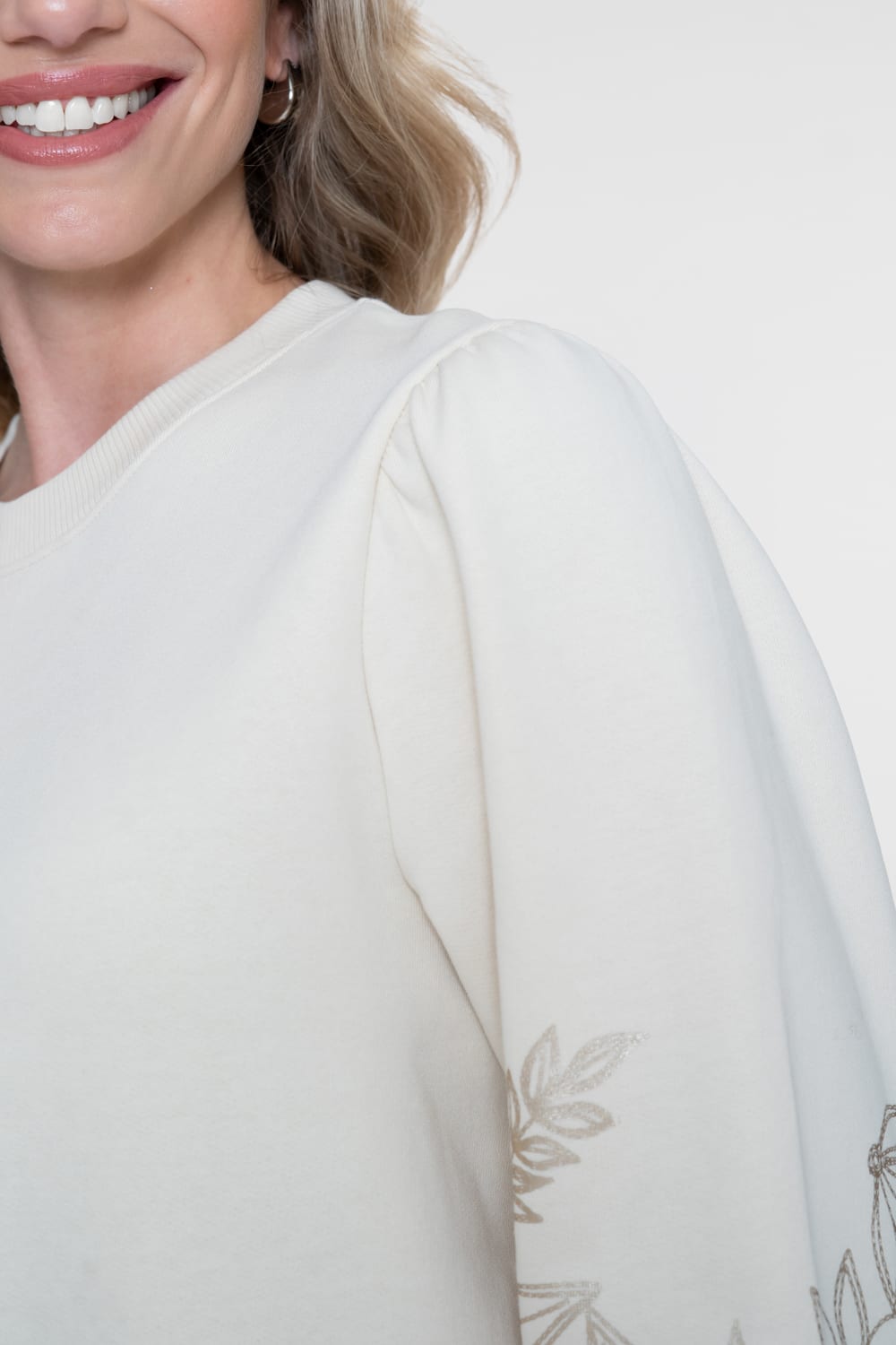 Geisha 62530-60 beige sweater dames – trendy en comfortabel