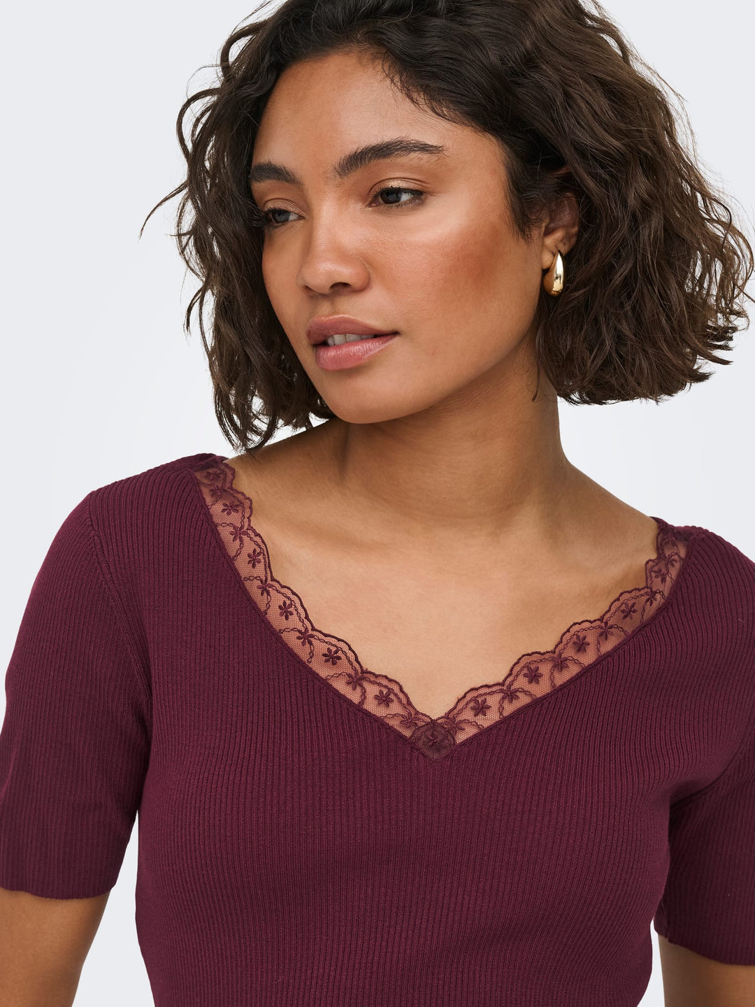 Jacqueline de Yong Nanna t-shirt bordeaux – dames