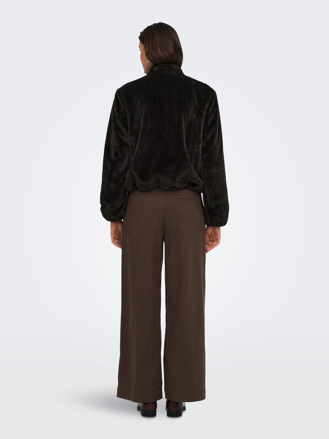 Jacqueline de Yong 15376701 Macy kunstpelz jack bruin