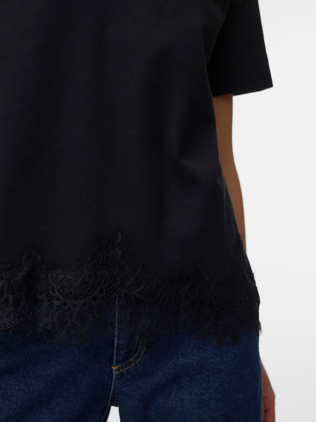 VERO MODA VMSARA METTE LACE T-shirt - dames zwart