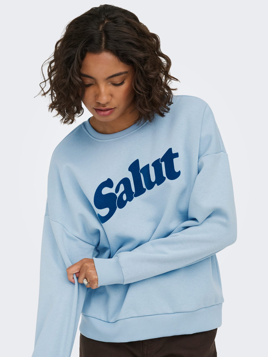 Only Zalenta lichtblauwe sweater dames – boxy fit
