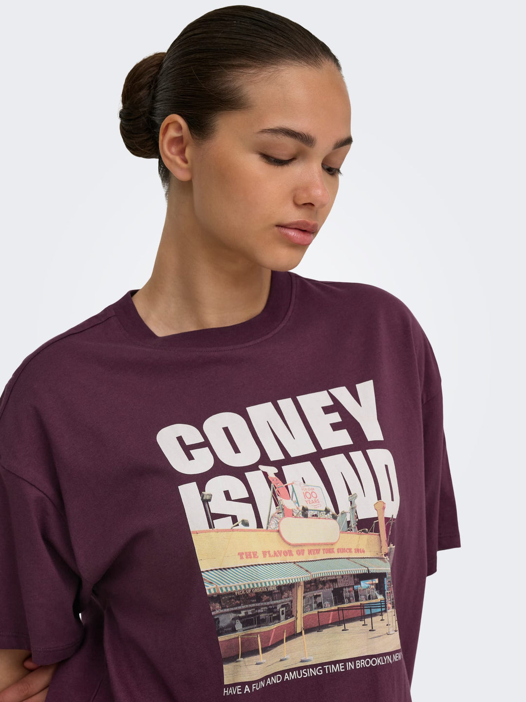 Only 15372177 Mila t-shirt aubergine – dames