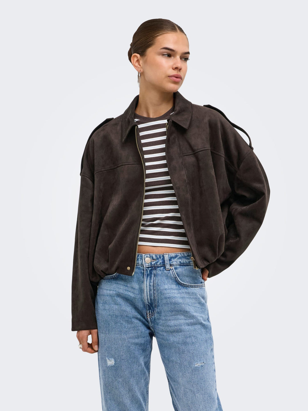 Only 15381024 moon jack dames bruin