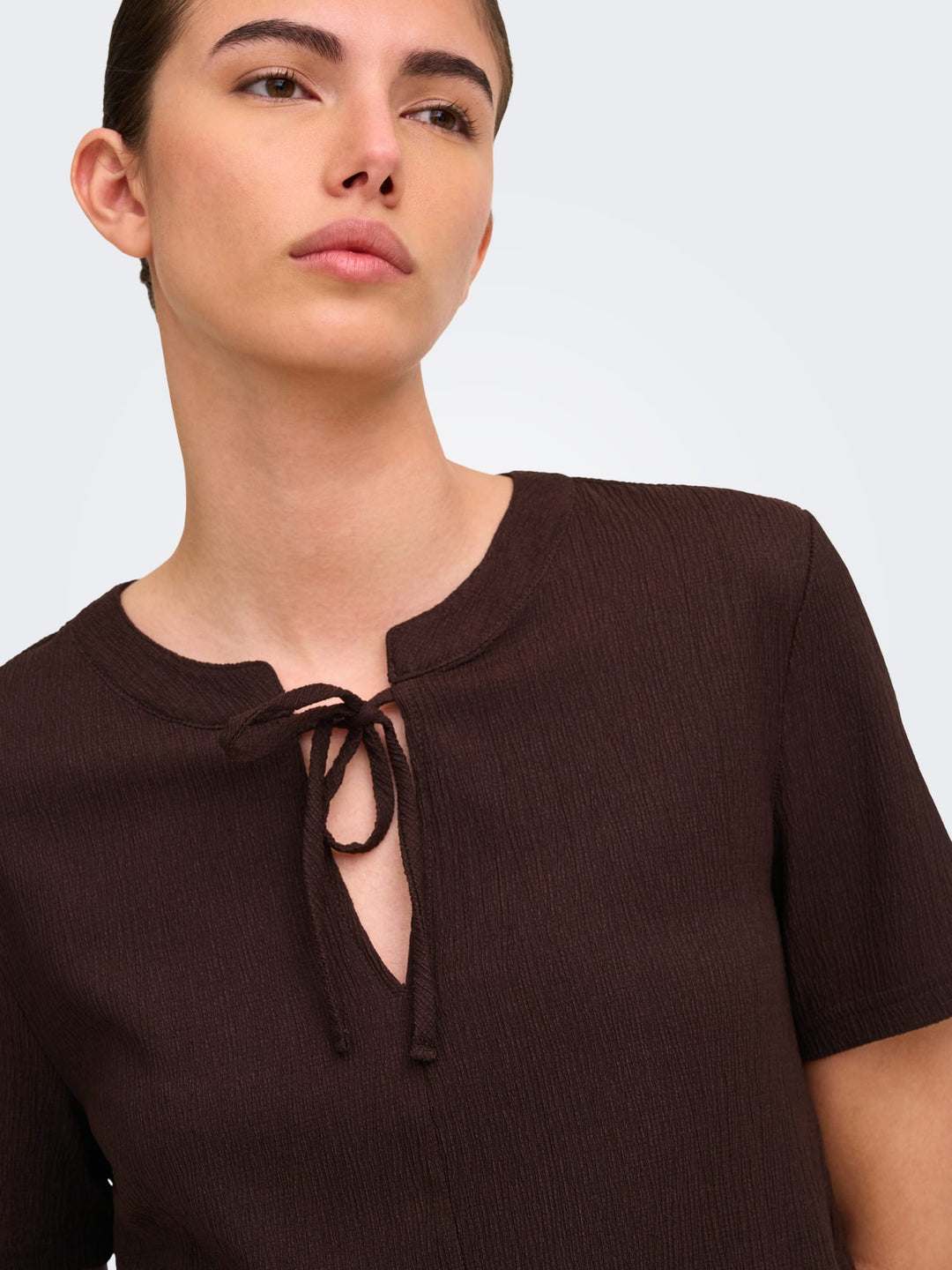 Jacqueline de Yong 15378188 Debbie top bruin – dames