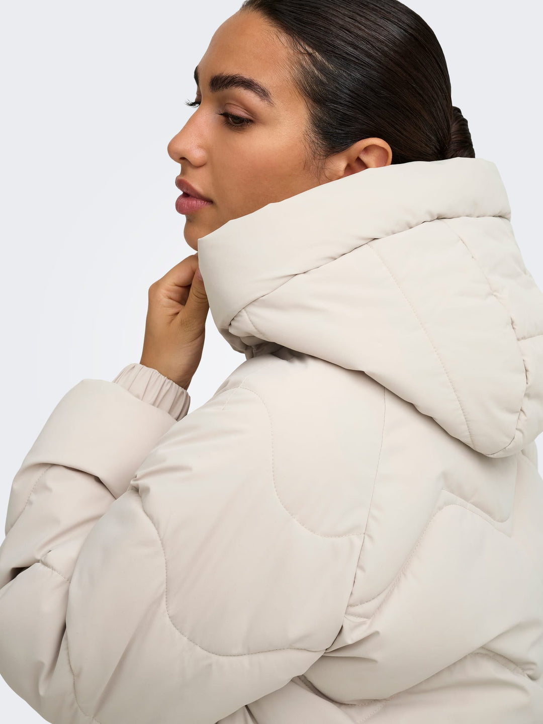 Jacqueline de Yong 15376541 power winterjas beige – dames