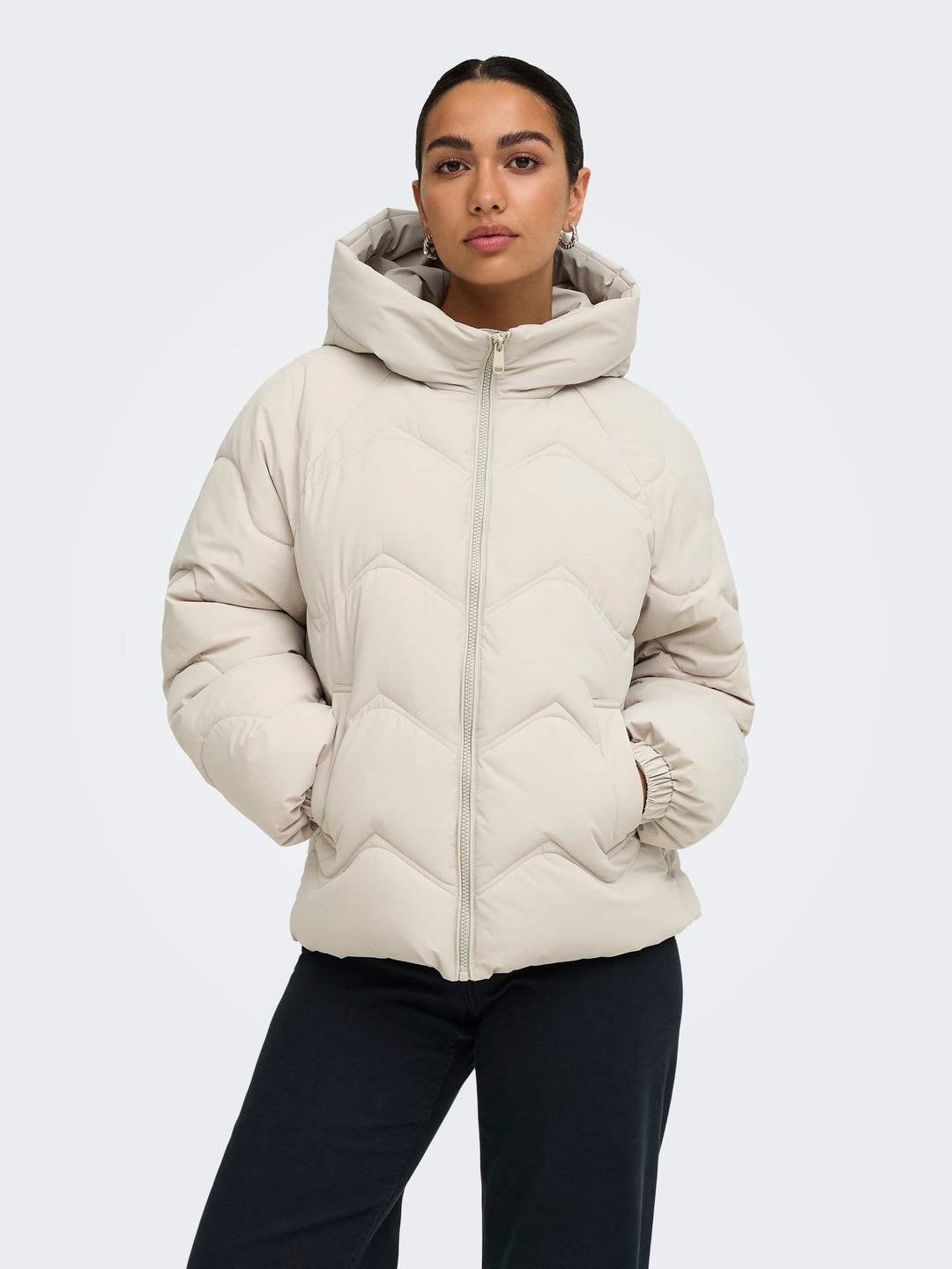 Jacqueline de Yong 15376541 power winterjas beige – dames