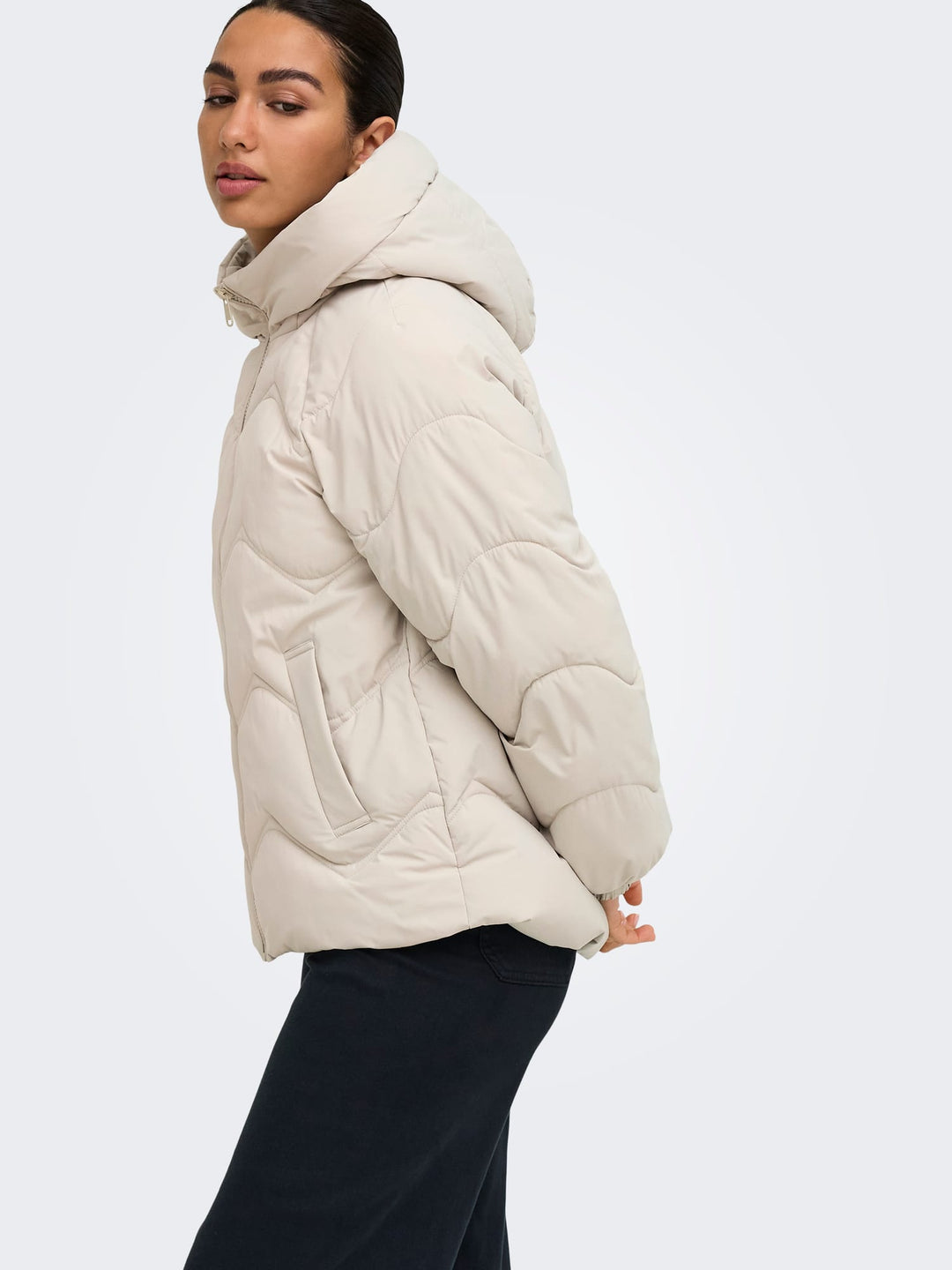 Jacqueline de Yong 15376541 power winterjas beige – dames