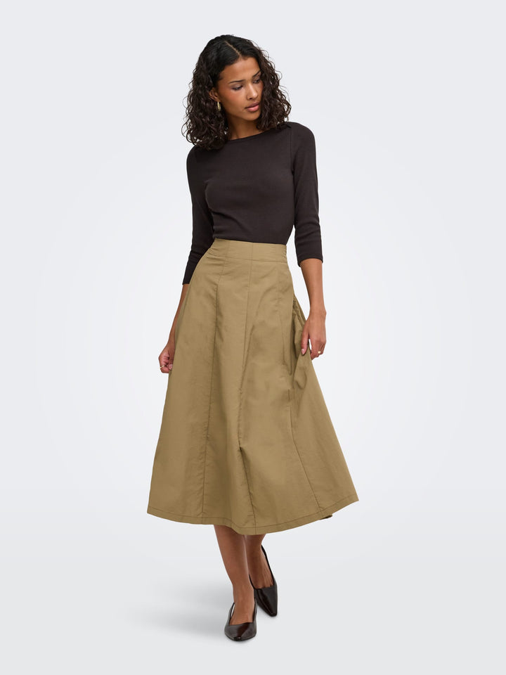 Only 15391031 malli top l/m dames bruin