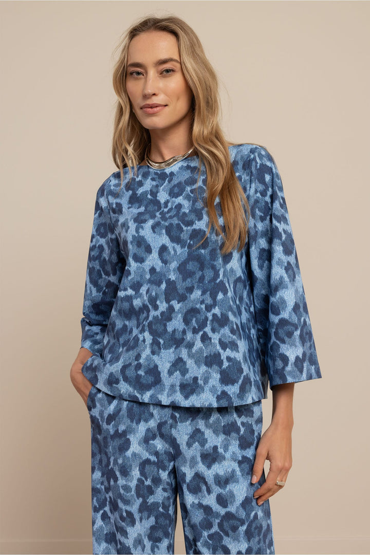 Studio Anneloes Ilja leopard top – dames - Blauw Dessin