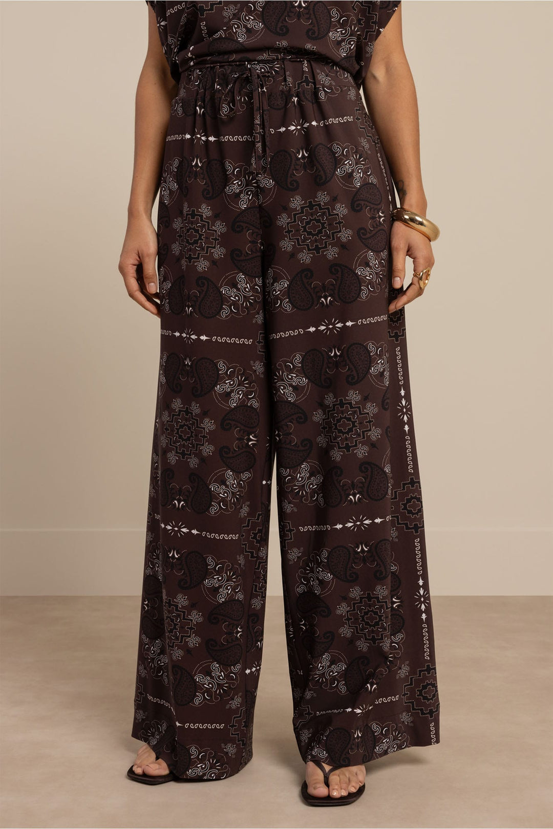 Studio Anneloes Grace paisley trousers bruin dessin – dames