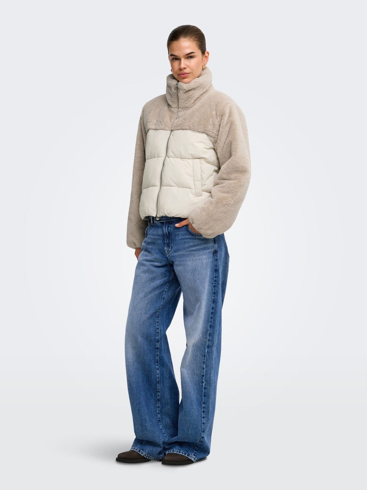 Only 15292945 Wanja winterjas beige – dames