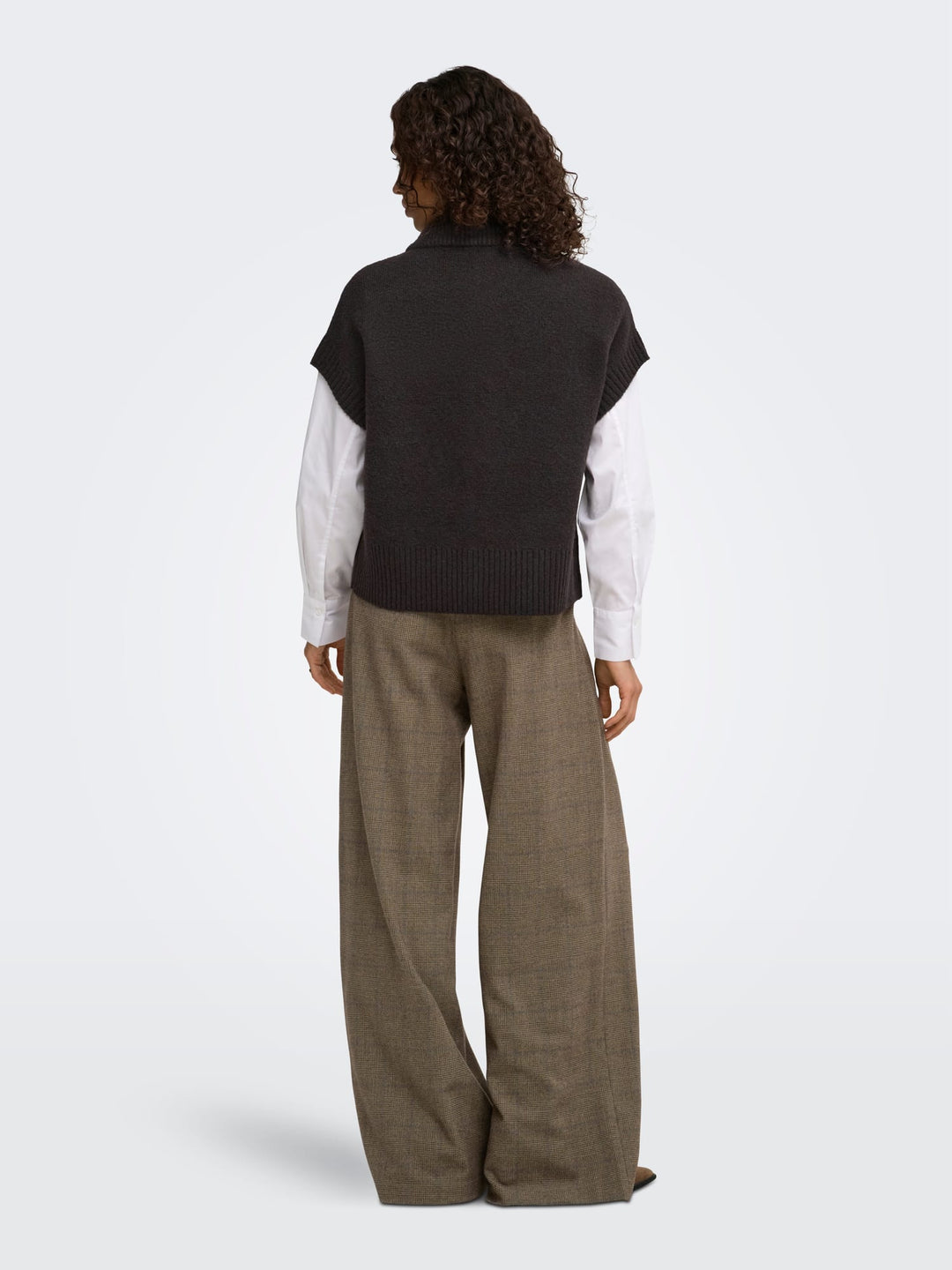 Jacqueline de Yong 15382986 Lea gebreid vest bruin