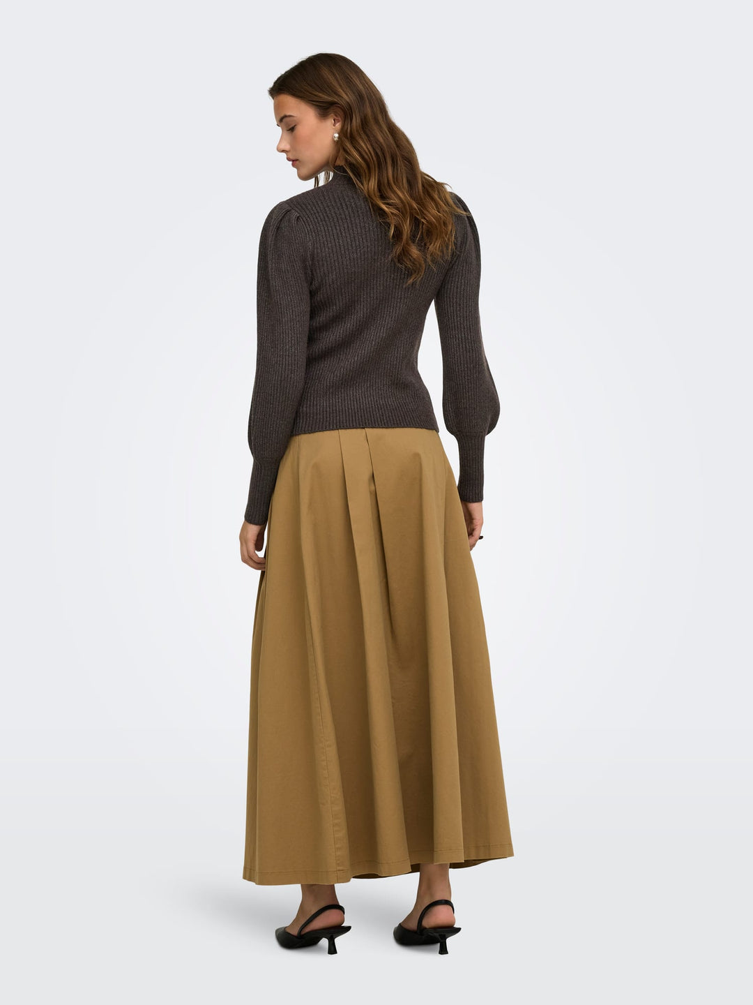 Only 15232494 Katia trui bruin – dames