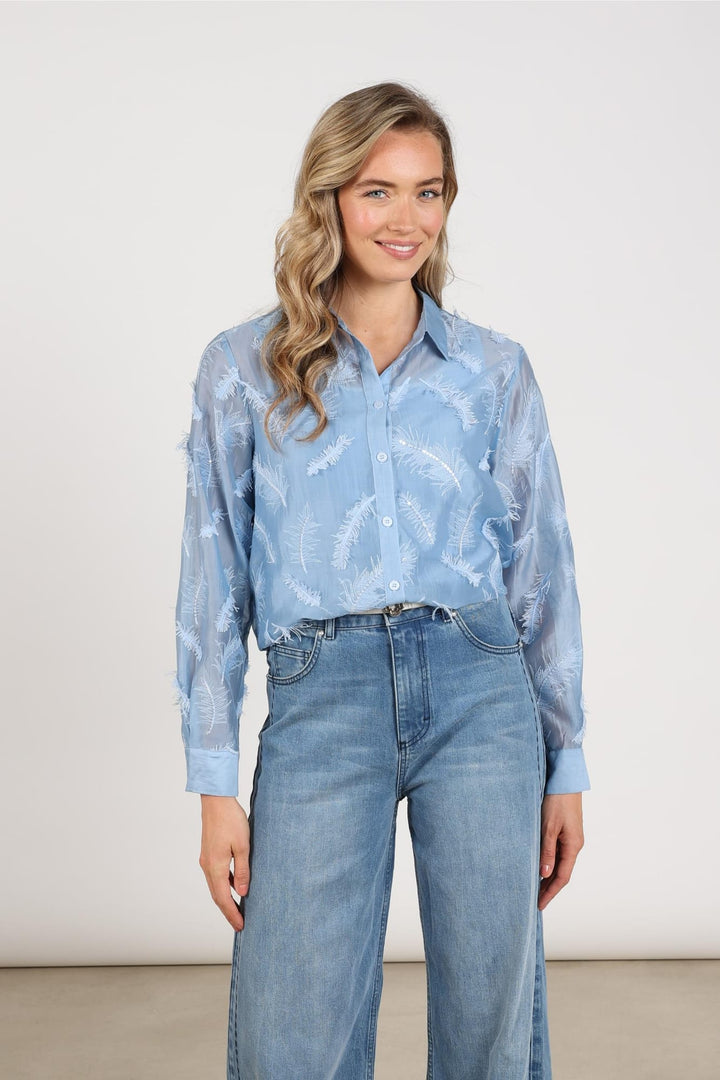 Nukus NKF02179 aysha blouse l/m lichtblauw – dames