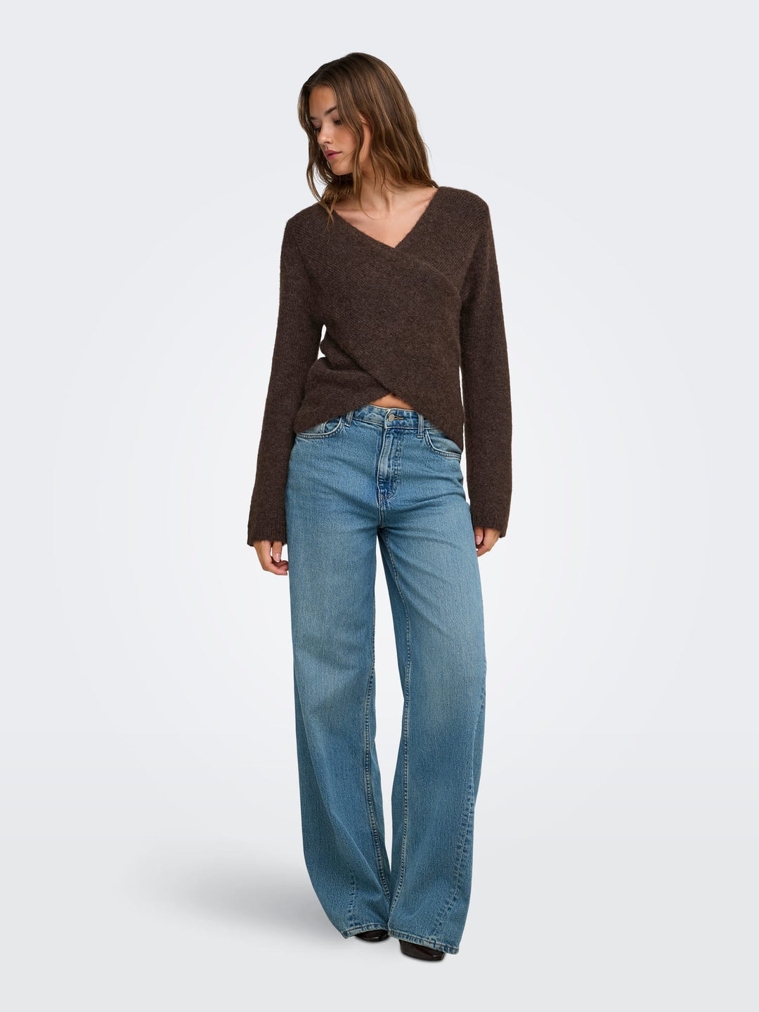 Only 15375129 maggie trui bruin – dames