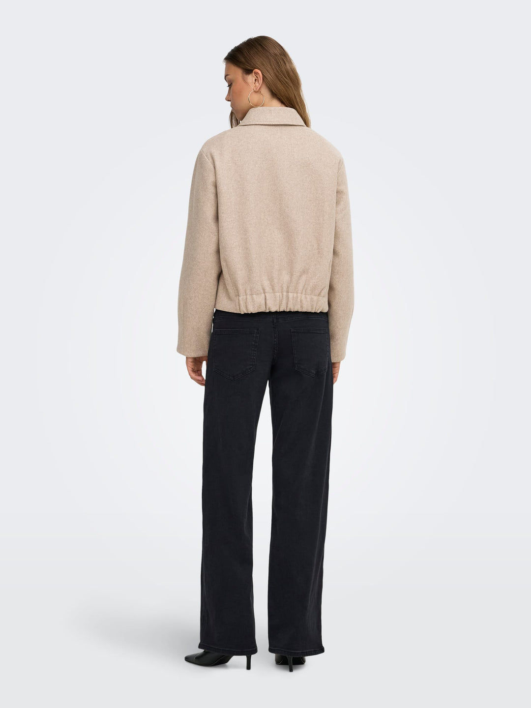 Only 15382201 Trish bomberjack zand – dames