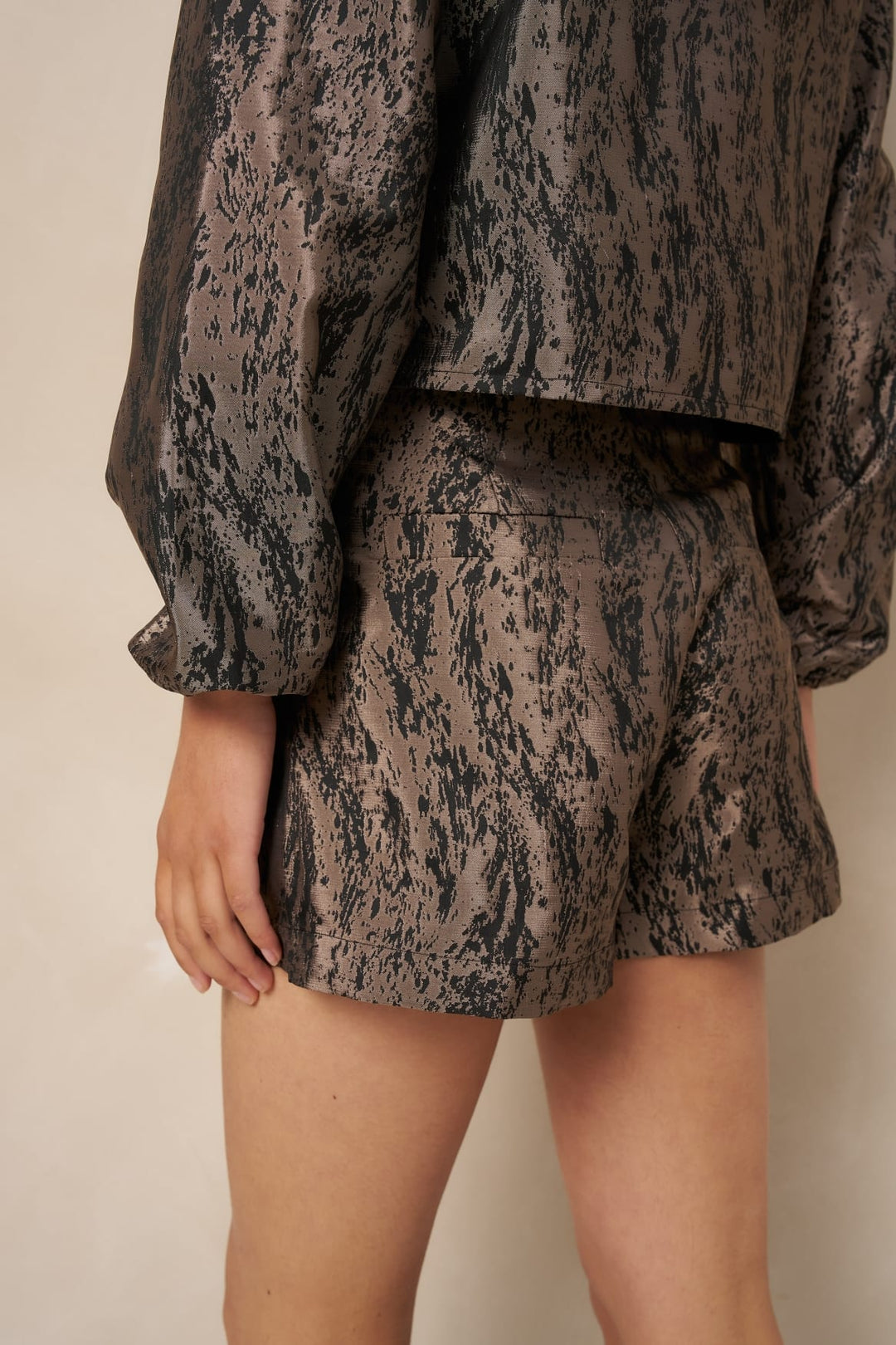 Lofty Manner RJ32 - Short Suzie - Jacquard bruin dessin