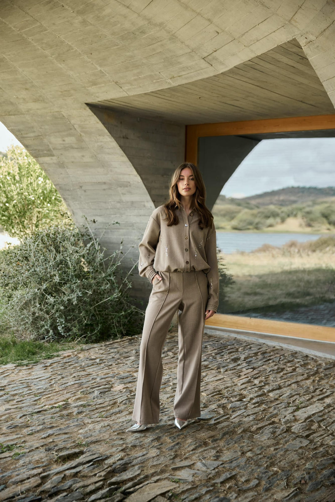 Nukus NKF09077 Jill lange broek dames taupe