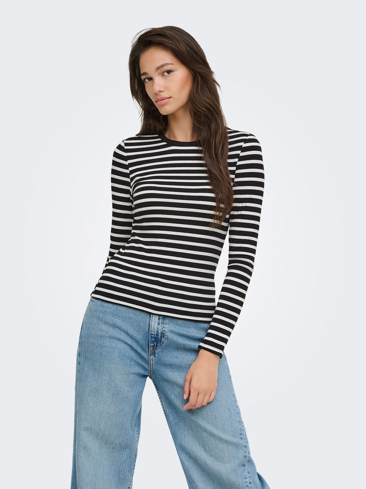 Only 15386488 Levie T-shirt lange mouw zwart dessin