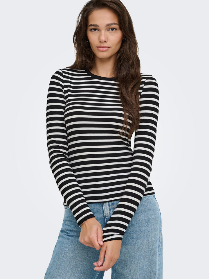 Only 15386488 Levie T-shirt lange mouw zwart dessin