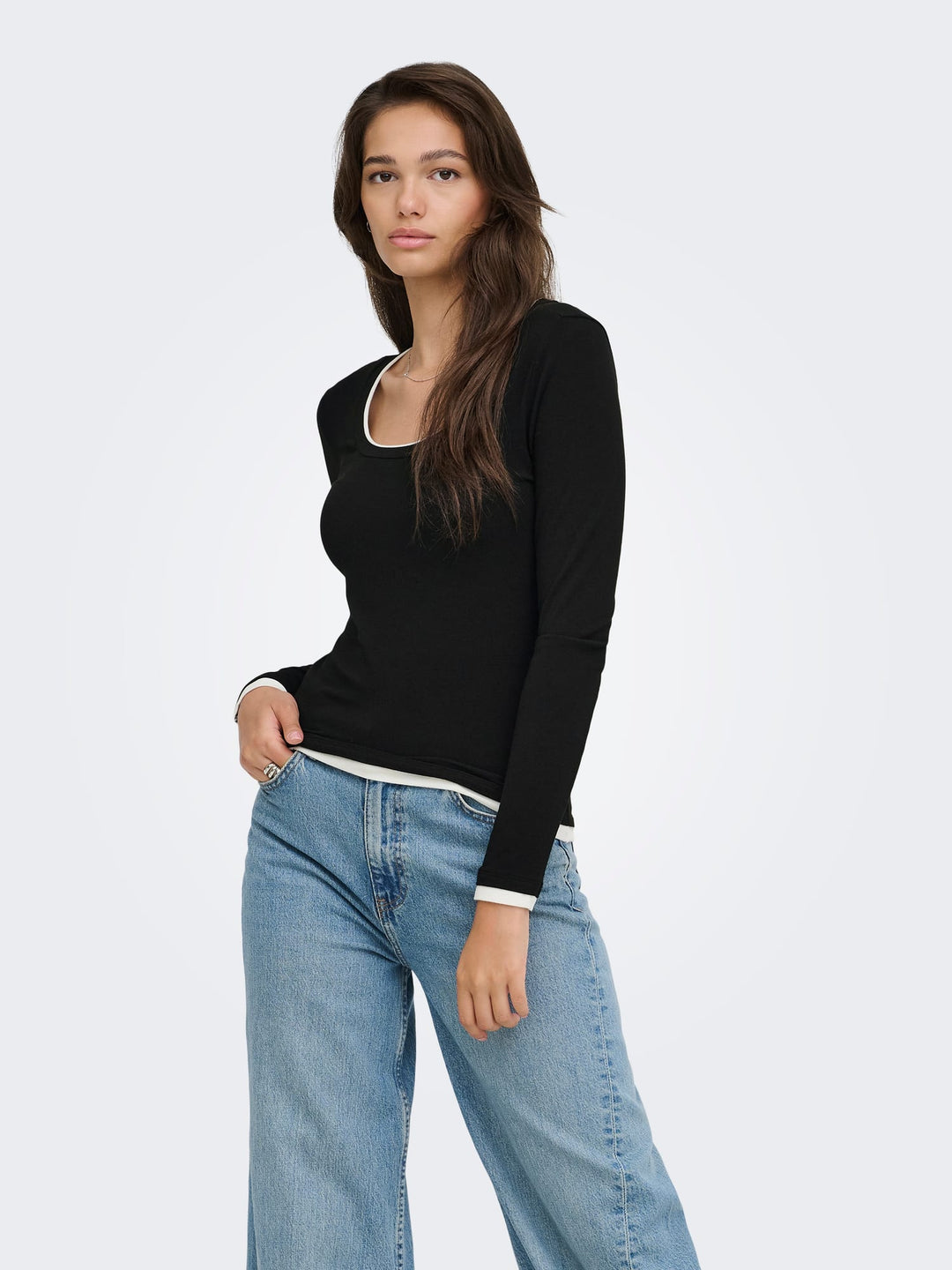 Only 15388912 Virro T-shirt lange mouw zwart – dames
