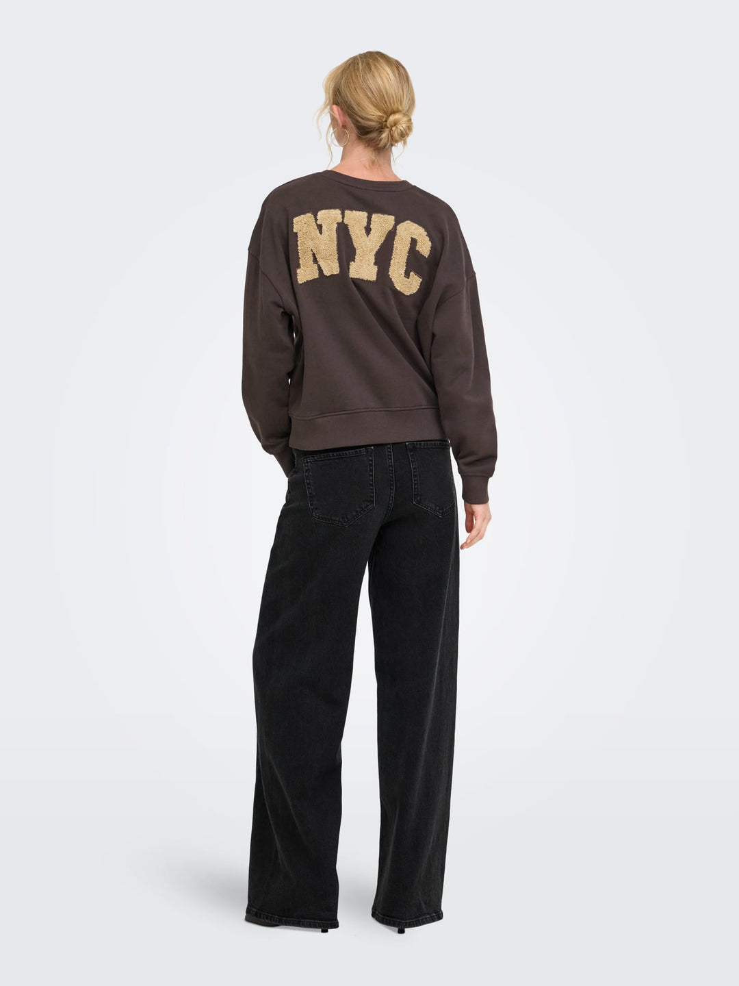 Only 15390754 catrin sweater bruin dessin – dames
