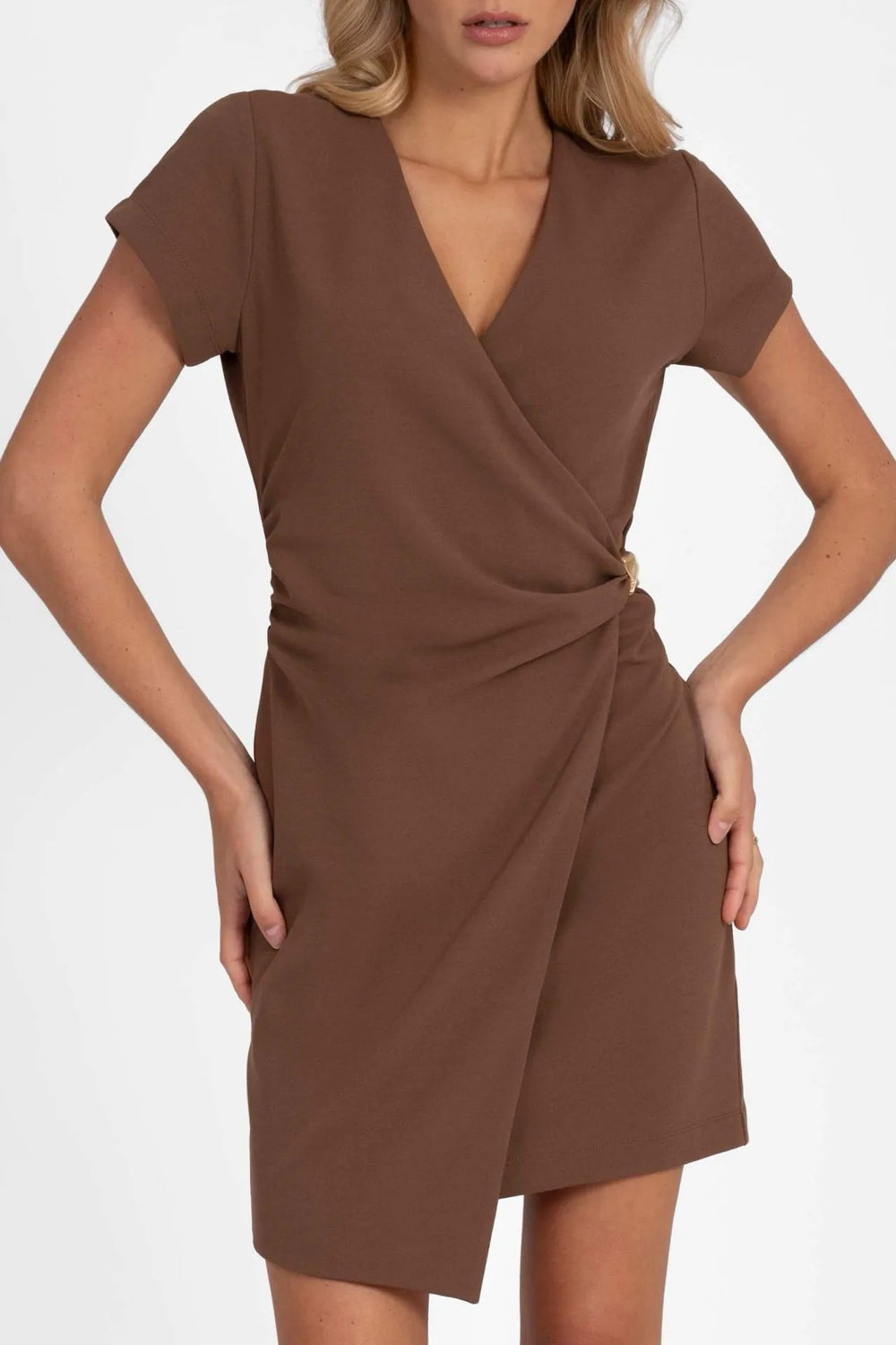 Nikkie N 5-238 2604 jurk kort bruin – dames